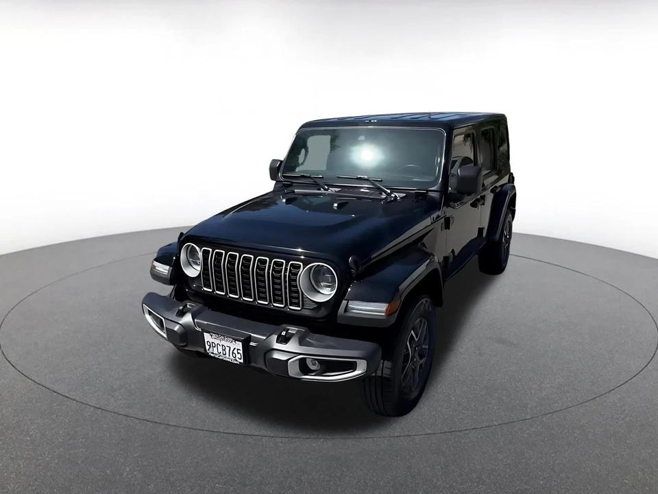 2025 Jeep JL Wrangler - Image 7 of 31
