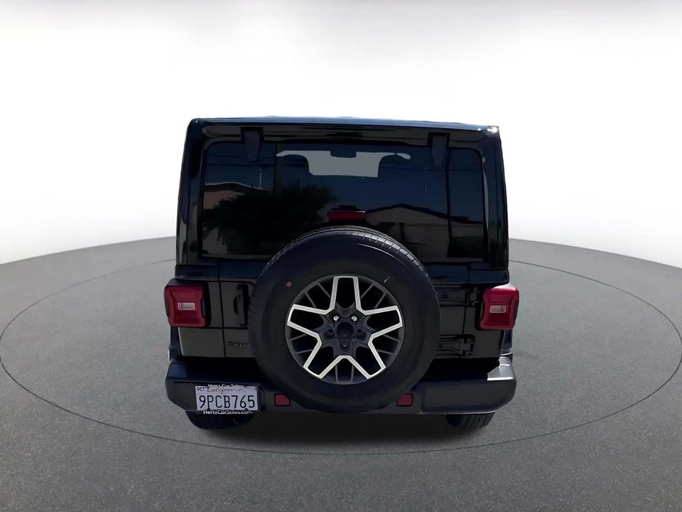 2025 Jeep JL Wrangler - Image 12 of 31