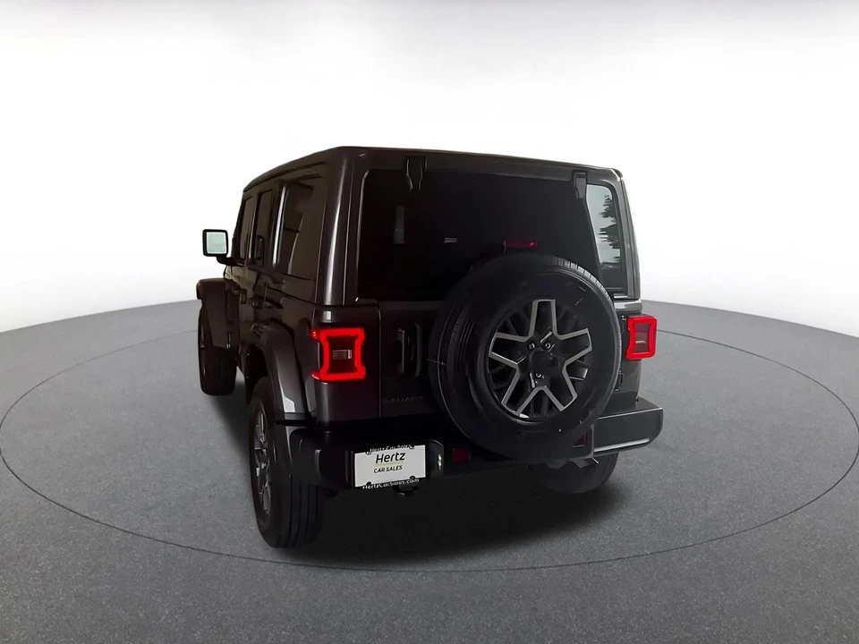 2025 Jeep JL Wrangler - Image 16 of 31