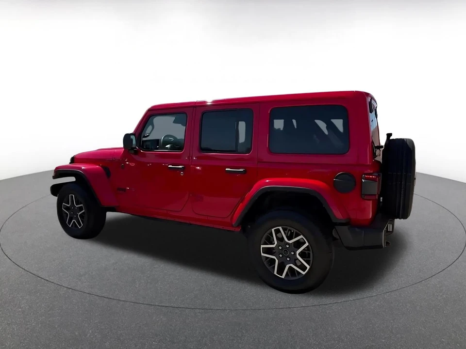 2025 Jeep JL Wrangler - Image 7 of 31