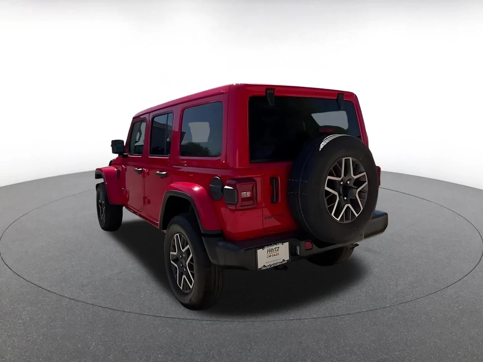 2025 Jeep JL Wrangler - Image 11 of 31