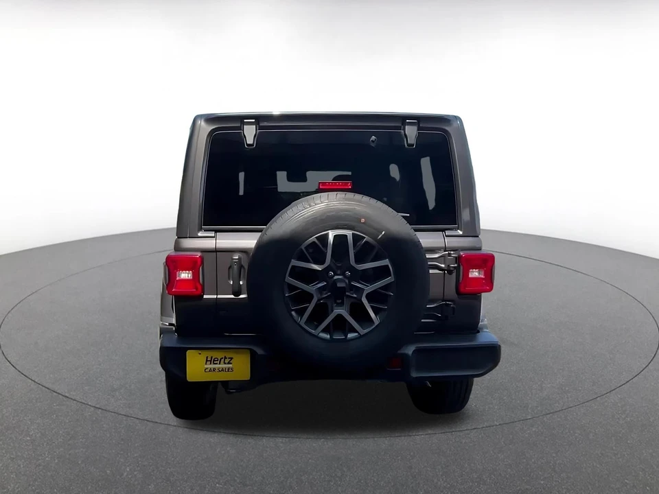 2025 Jeep JL Wrangler - Image 14 of 31