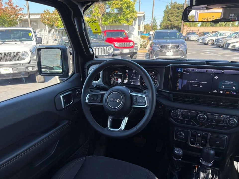 2025 Jeep JL Wrangler - Image 30 of 31