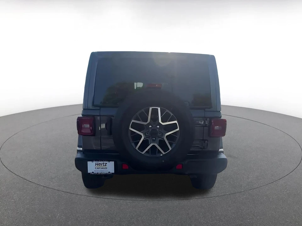 2025 Jeep JL Wrangler - Image 14 of 31