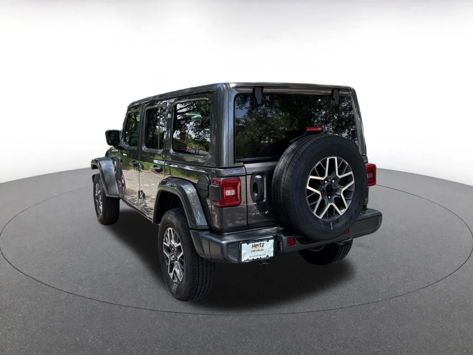 2025 Jeep JL Wrangler - Image 9 of 24