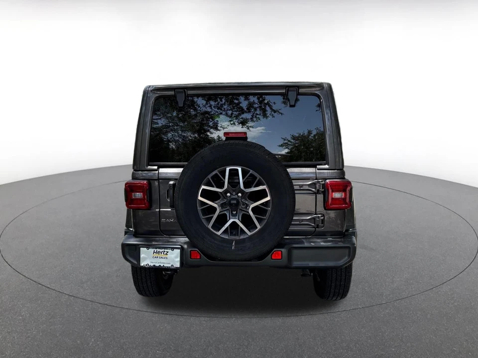 2025 Jeep JL Wrangler - Image 11 of 24
