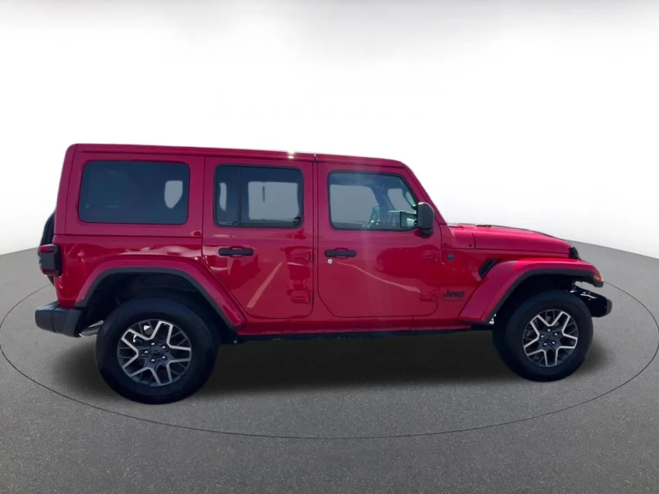 2025 Jeep JL Wrangler - Image 17 of 31