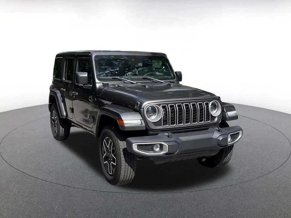 2025 Jeep JL Wrangler - Image 3 of 31