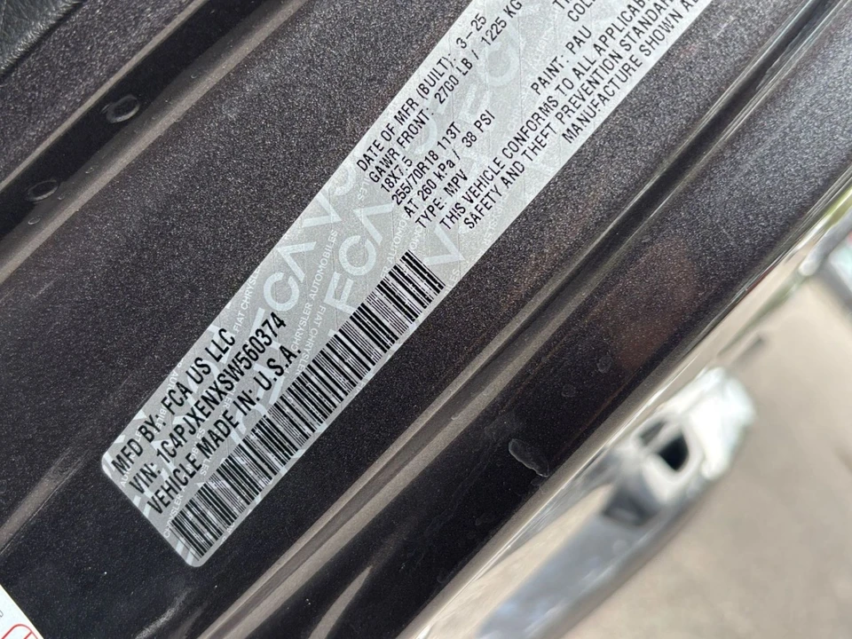 2025 Jeep JL Wrangler - Image 30 of 31