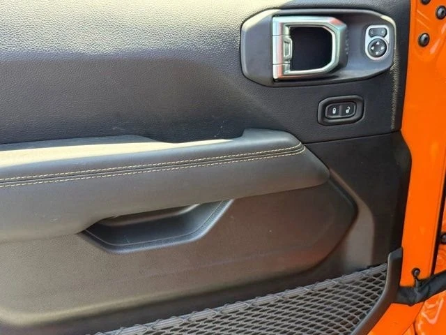 2025 Jeep JL Wrangler - Image 11 of 12