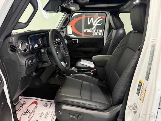 2025 Jeep JL Wrangler - Image 8 of 12
