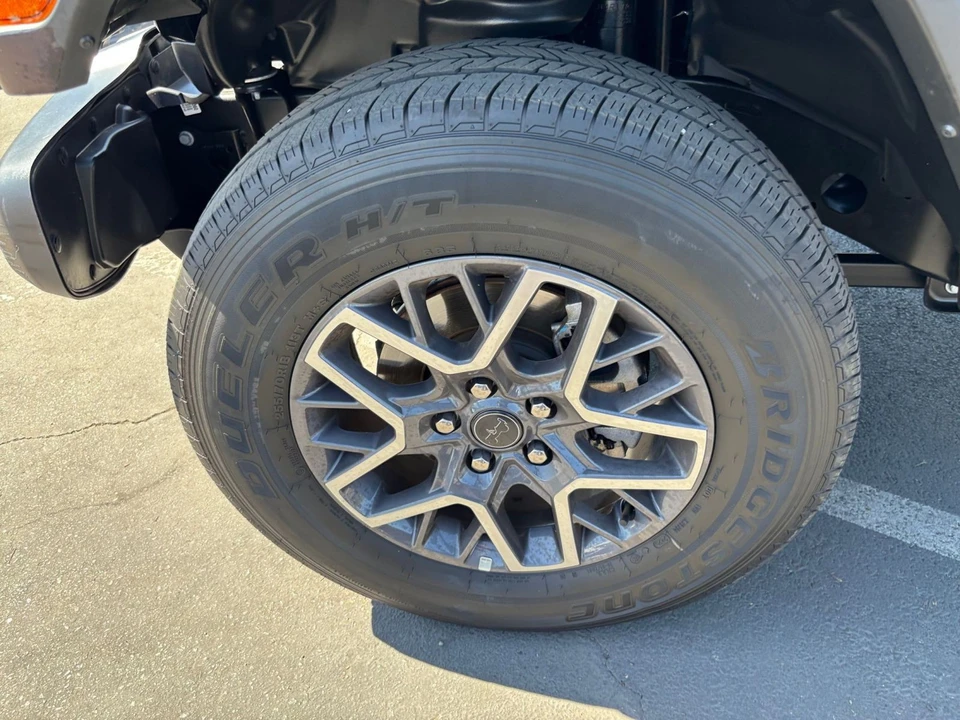 2025 Jeep JL Wrangler - Image 31 of 31
