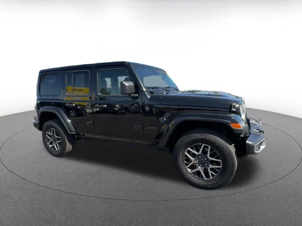 2025 Jeep JL Wrangler - Image 2 of 31