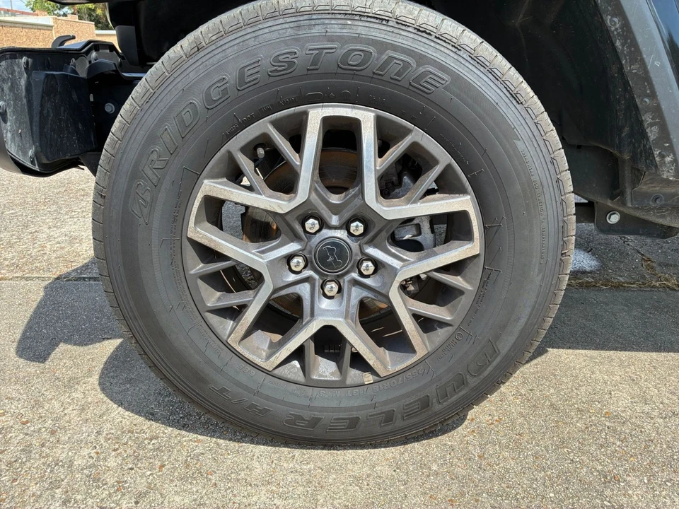 2025 Jeep JL Wrangler - Image 30 of 31