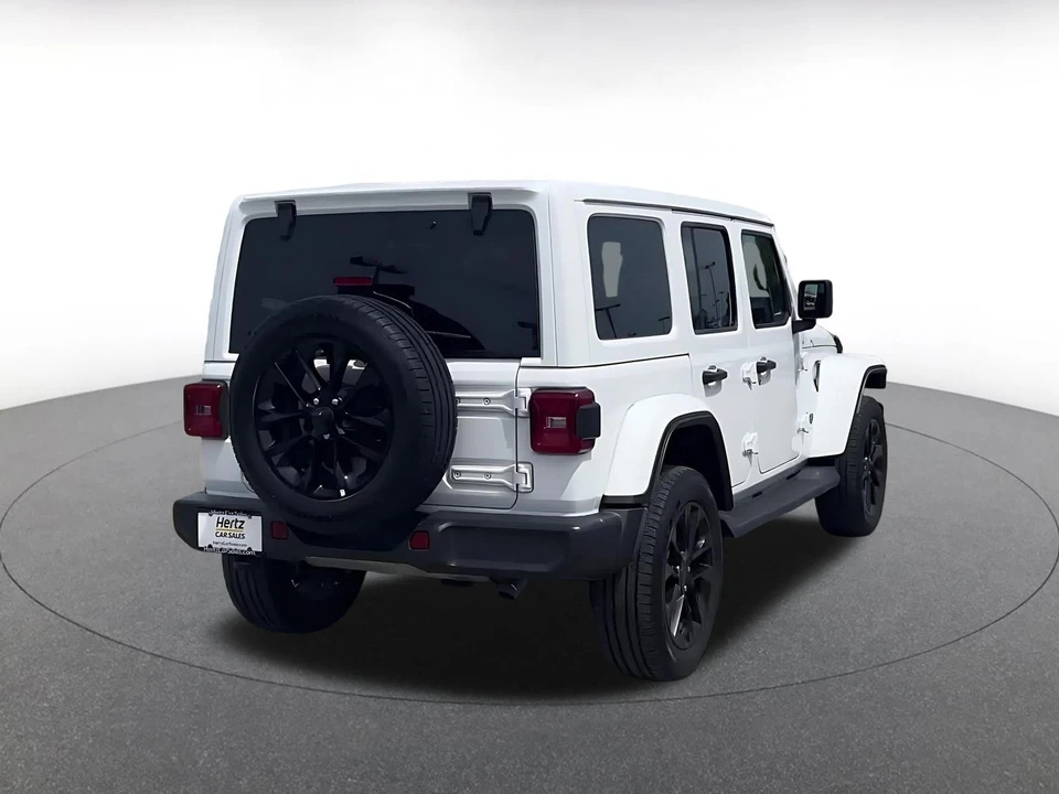 2025 Jeep JL Wrangler - Image 11 of 31