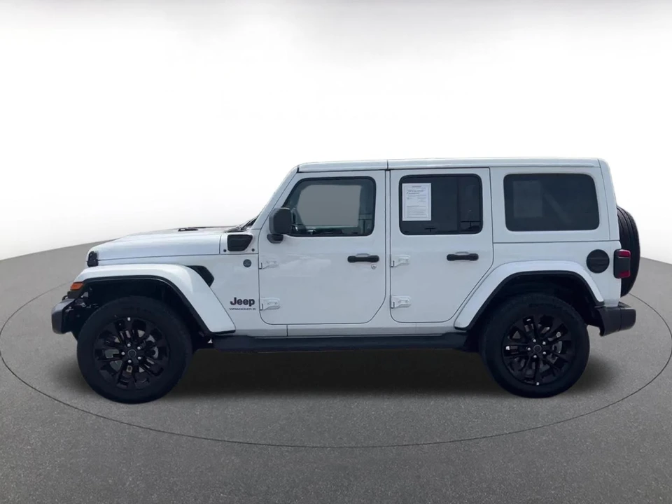 2025 Jeep JL Wrangler - Image 7 of 31
