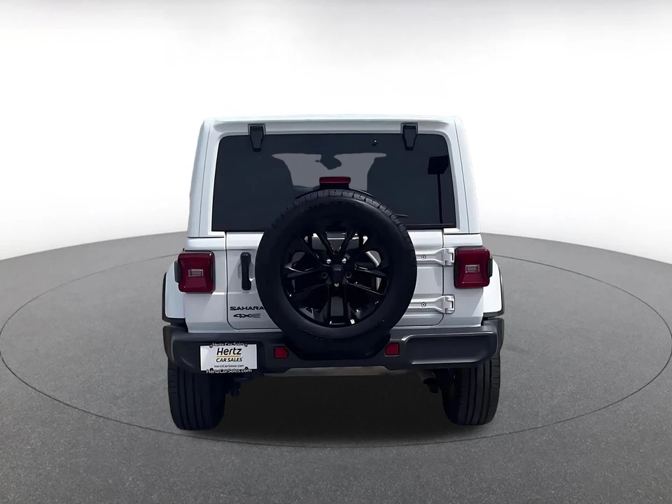 2025 Jeep JL Wrangler - Image 10 of 31