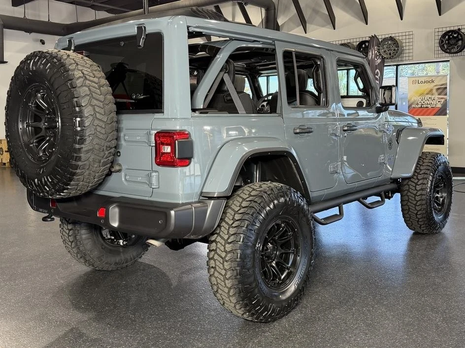 2025 Jeep JL Wrangler - Image 7 of 31
