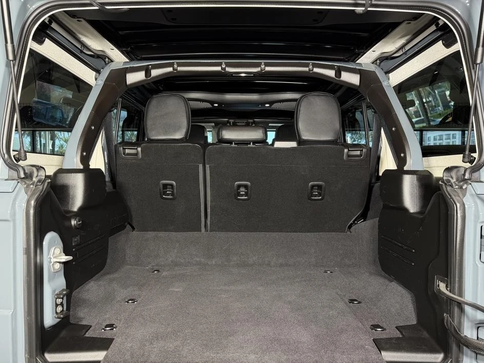 2025 Jeep JL Wrangler - Image 29 of 31