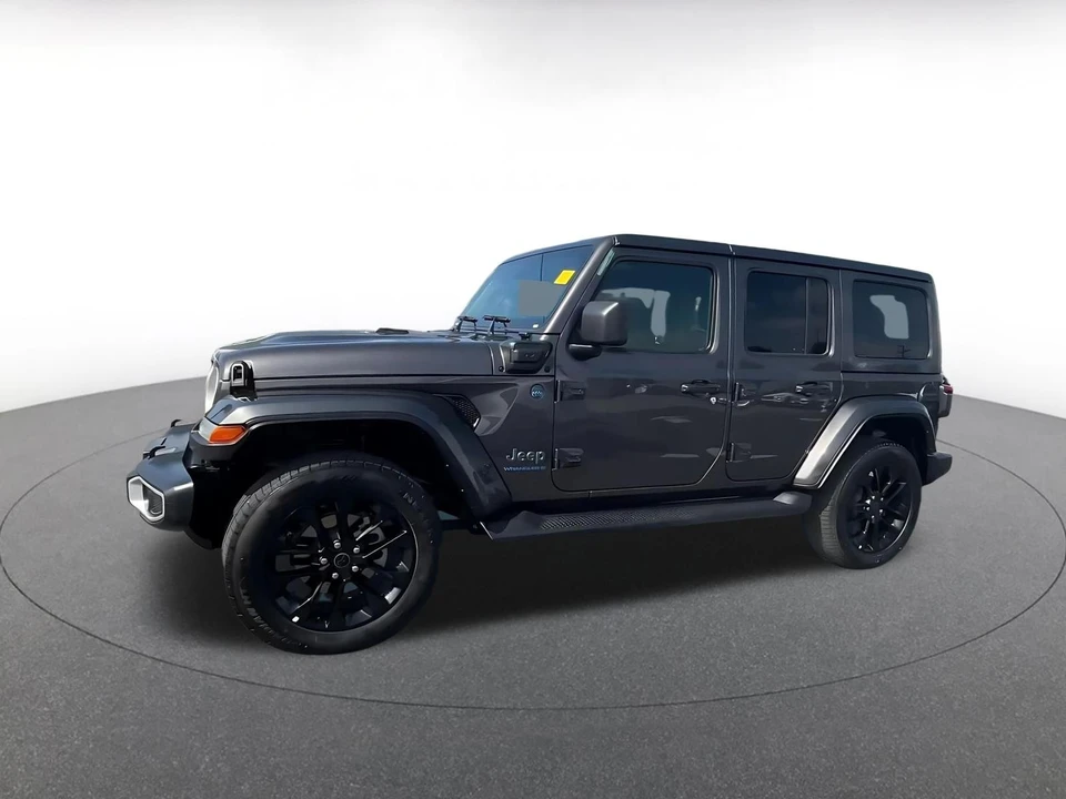 2025 Jeep JL Wrangler - Image 8 of 31