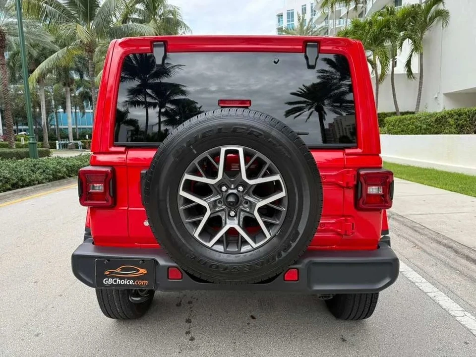 2025 Jeep JL Wrangler - Image 5 of 12