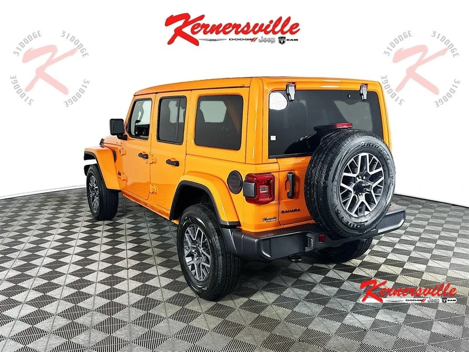 2025 Jeep JL Wrangler - Image 5 of 21