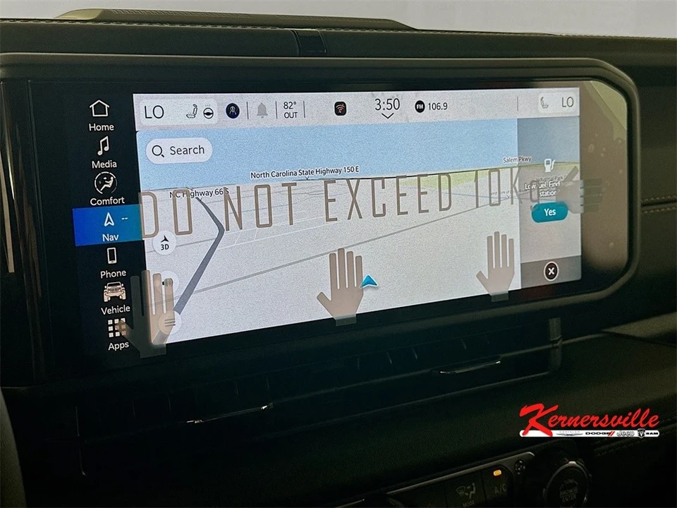2025 Jeep JL Wrangler - Image 15 of 21