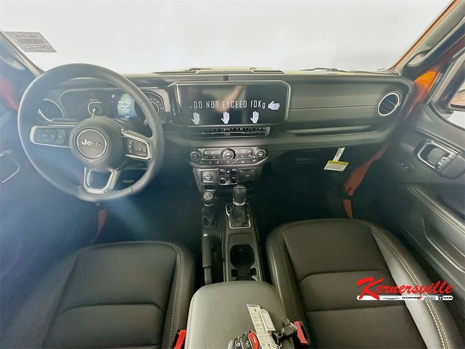 2025 Jeep JL Wrangler - Image 9 of 12