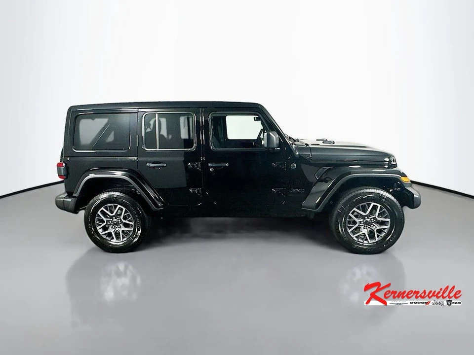 2025 Jeep JL Wrangler - Image 8 of 12