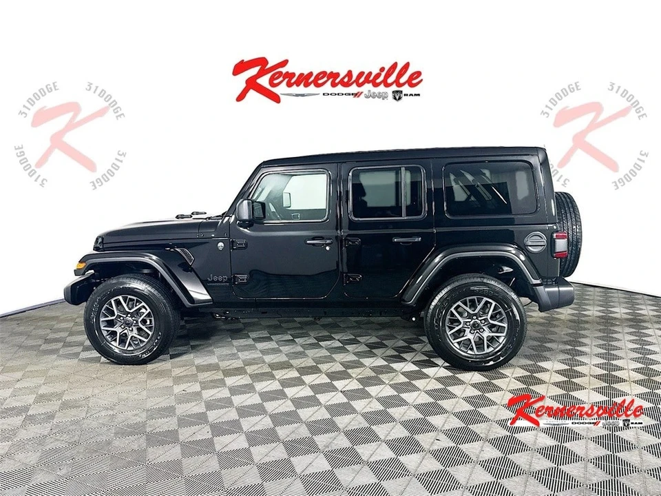2025 Jeep JL Wrangler - Image 4 of 12