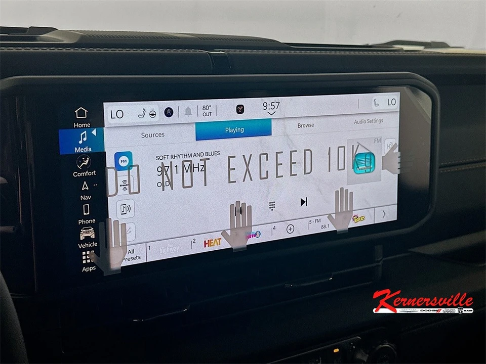 2025 Jeep JL Wrangler - Image 13 of 21