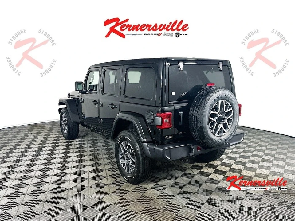 2025 Jeep JL Wrangler - Image 5 of 12