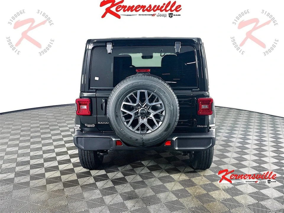 2025 Jeep JL Wrangler - Image 6 of 21