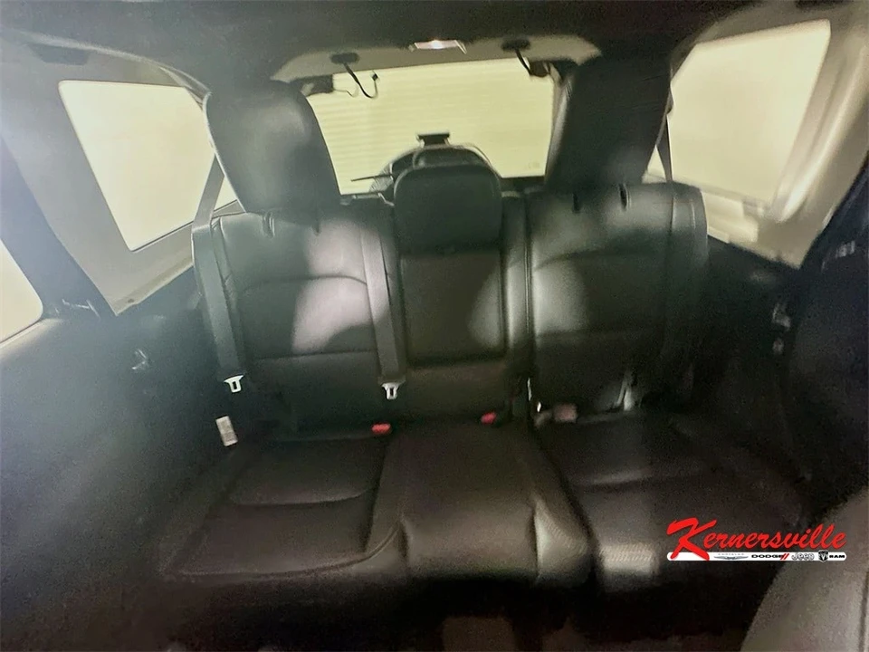 2025 Jeep JL Wrangler - Image 10 of 12