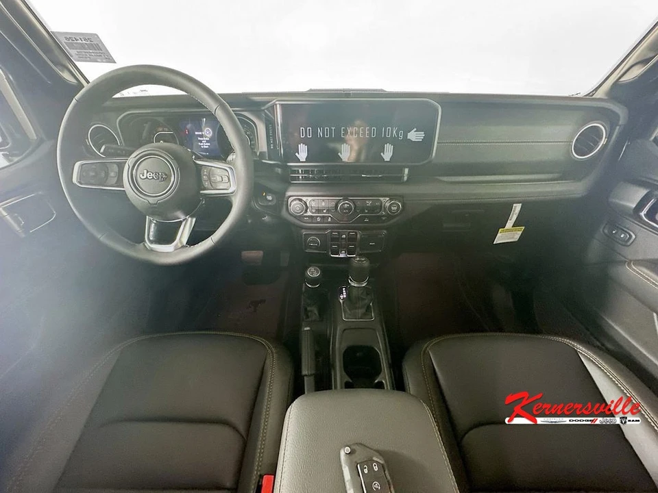 2025 Jeep JL Wrangler - Image 9 of 12