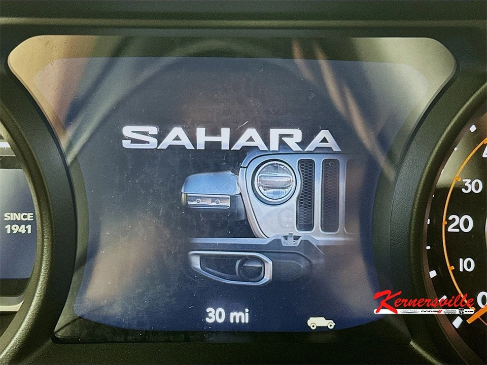 2025 Jeep JL Wrangler - Image 11 of 12