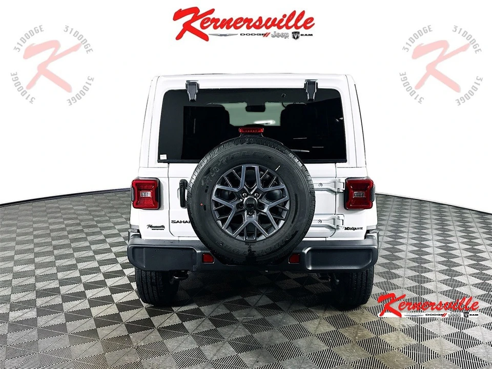 2025 Jeep JL Wrangler - Image 6 of 12