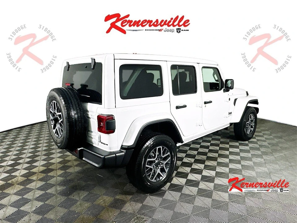2025 Jeep JL Wrangler - Image 7 of 12