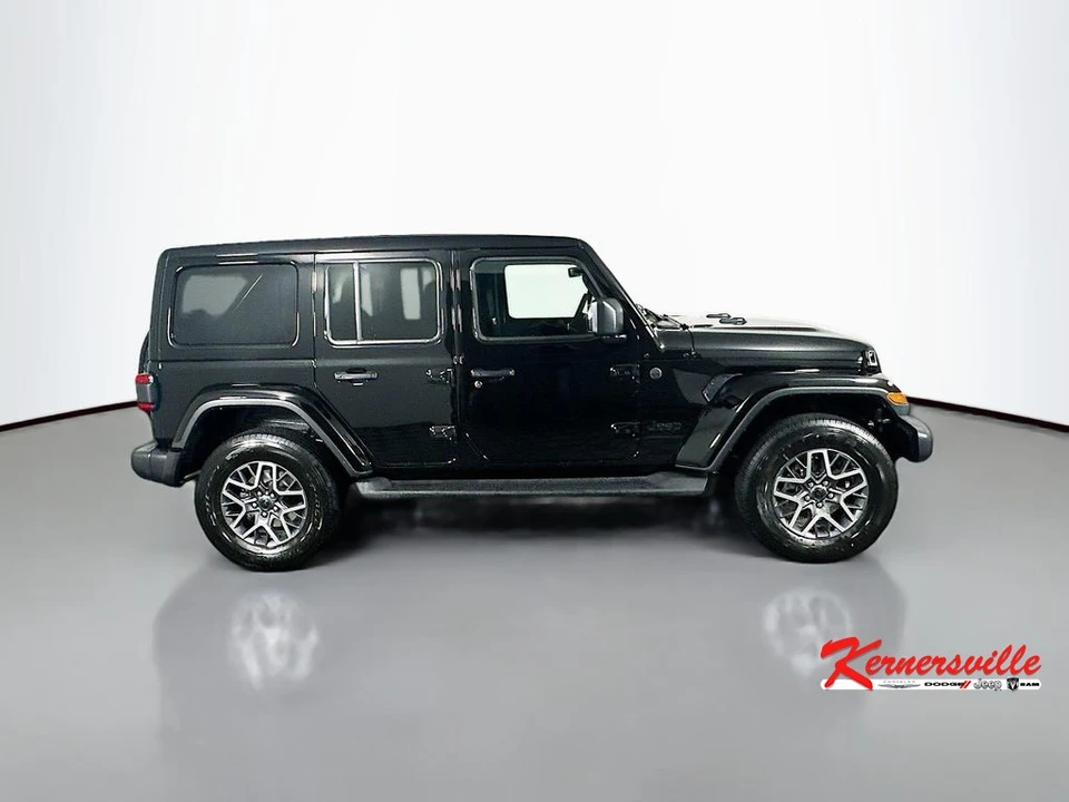 2025 Jeep JL Wrangler - Image 8 of 12