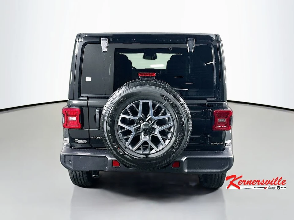 2025 Jeep JL Wrangler - Image 6 of 12