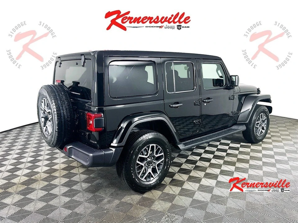 2025 Jeep JL Wrangler - Image 7 of 12