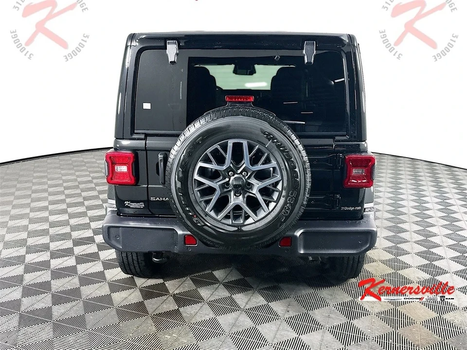2025 Jeep JL Wrangler - Image 6 of 21