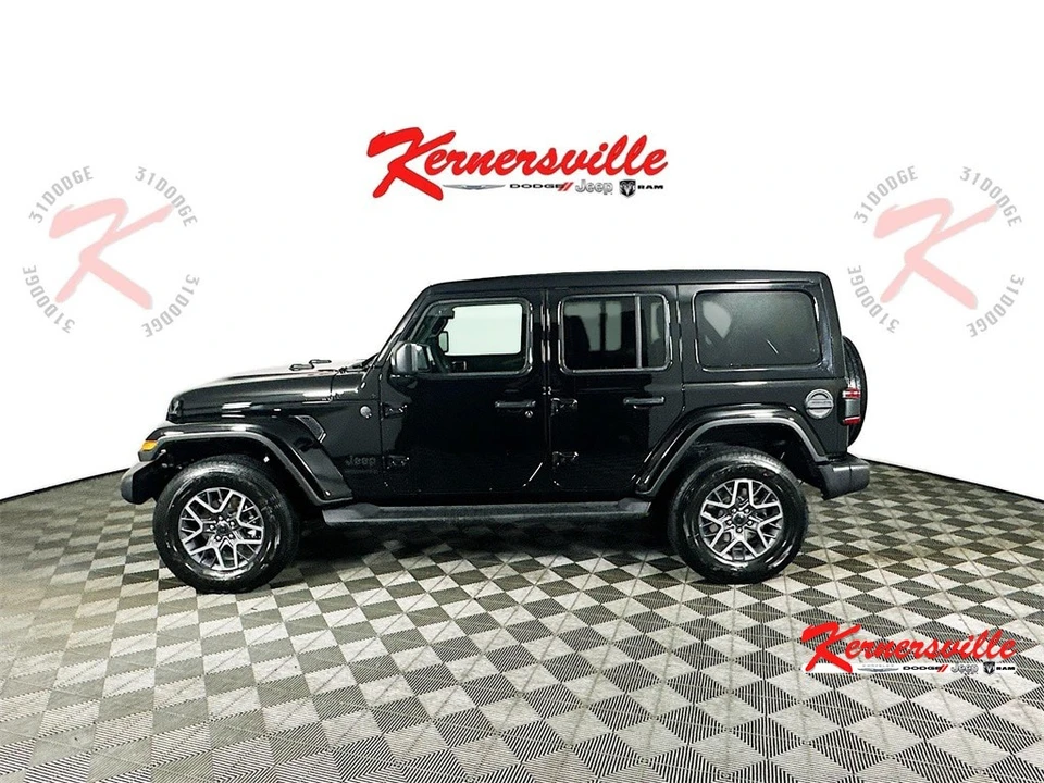2025 Jeep JL Wrangler - Image 4 of 12