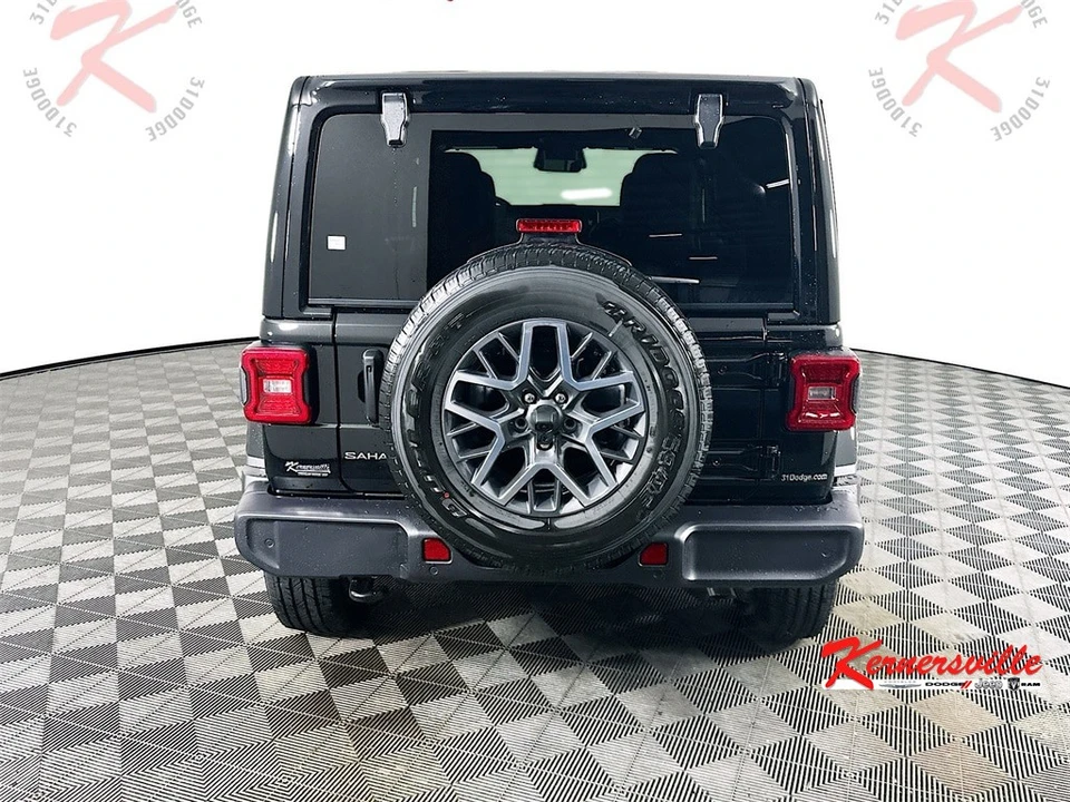 2025 Jeep JL Wrangler - Image 6 of 12