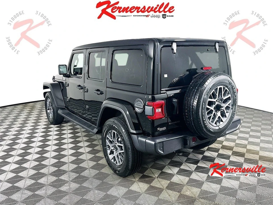 2025 Jeep JL Wrangler - Image 5 of 12