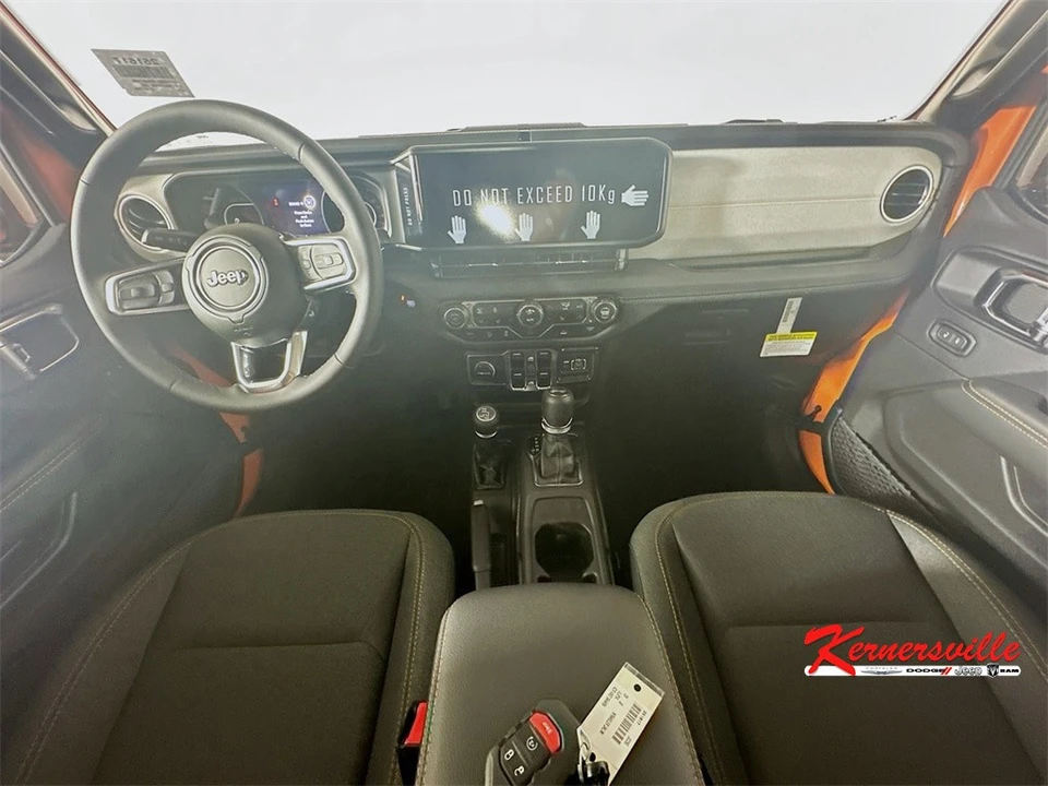 2025 Jeep JL Wrangler - Image 9 of 12