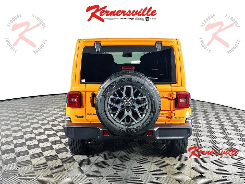 2025 Jeep JL Wrangler - Image 7 of 12