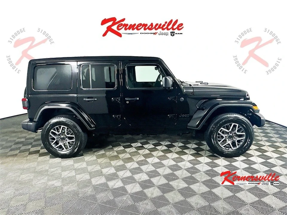 2025 Jeep JL Wrangler - Image 8 of 21