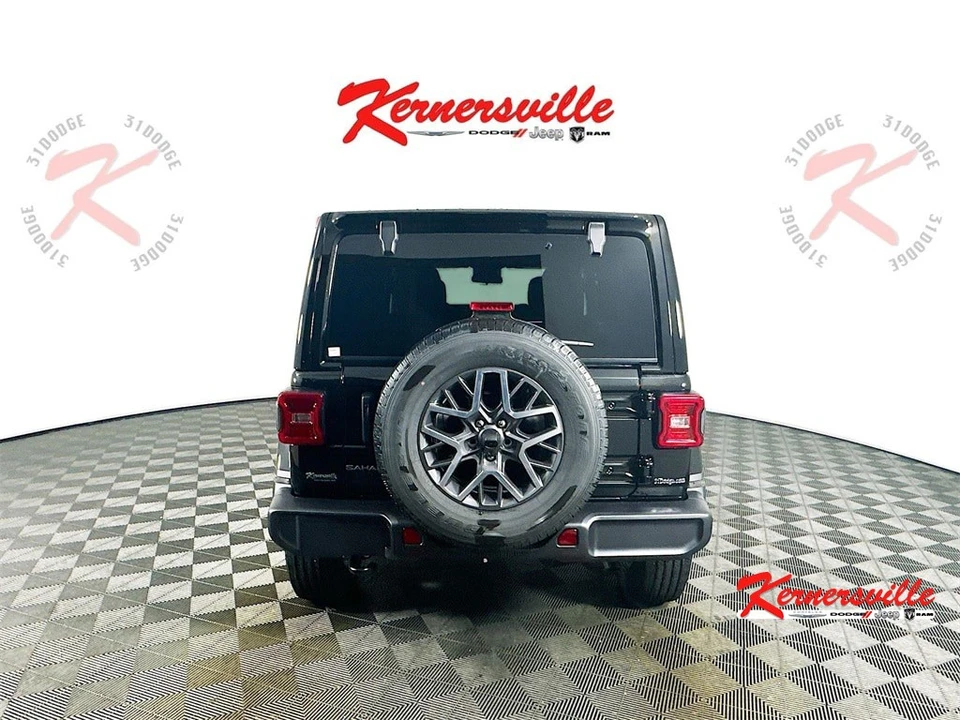 2025 Jeep JL Wrangler - Image 6 of 20