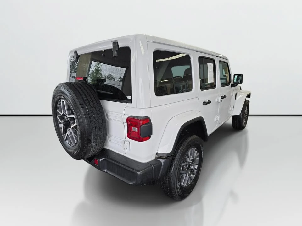 2025 Jeep JL Wrangler - Image 5 of 20